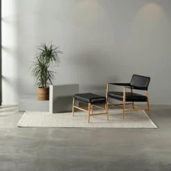Bremen lounge ottoman ek/ läder svart