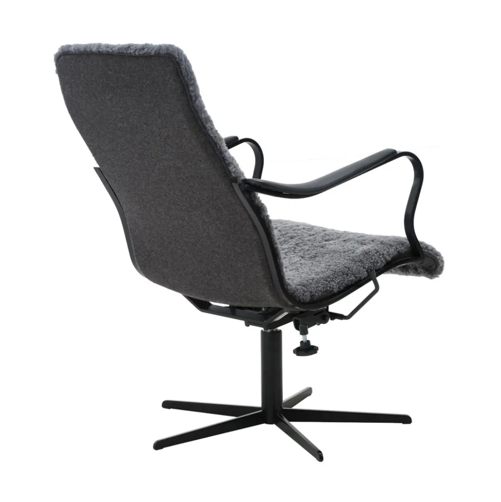 Chic fåtölj låg – fårskinn scandinavian grey