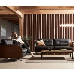 Glow 3-sits soffa – läder savoy svart/ valnöt