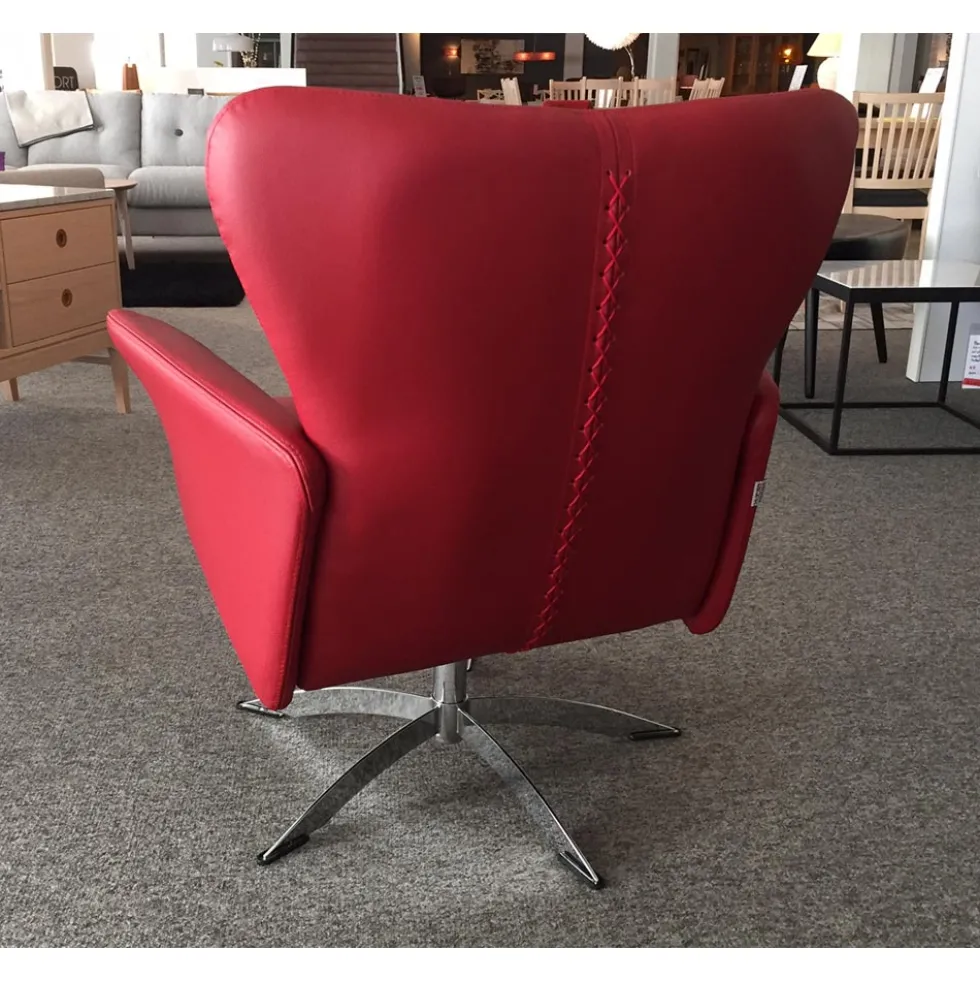 Opus fåtölj låg rygg – läder semi red/ metall